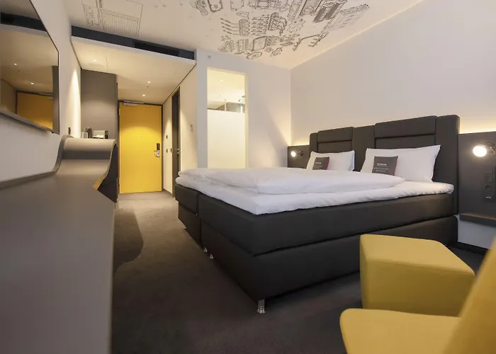 V8 At Motorworld Hotel Köln