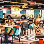 Szálloda V8 At Motorworld 4*