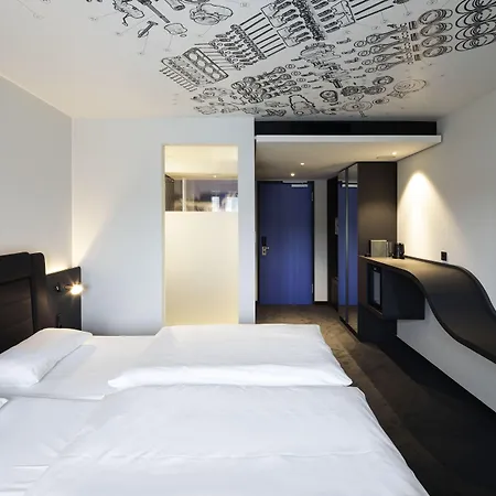 V8 At Motorworld Hotel Kolín nad Rýnem