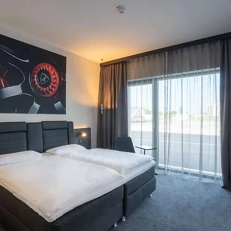 V8 At Motorworld Hotel Colonia