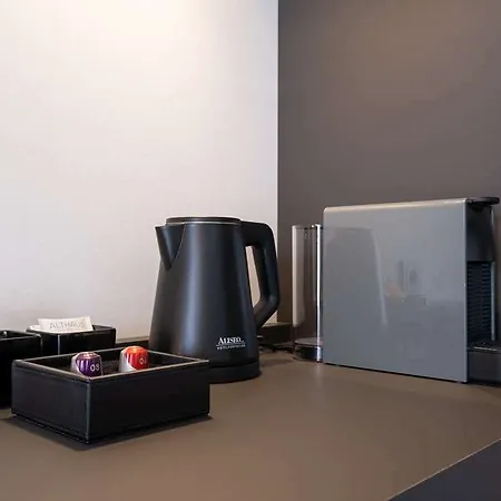 V8 At Motorworld Hotel 4*