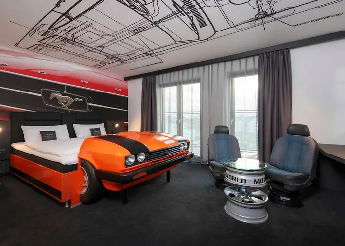 V8 At Motorworld Hotell