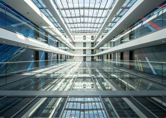 V8 At Motorworld Hotel