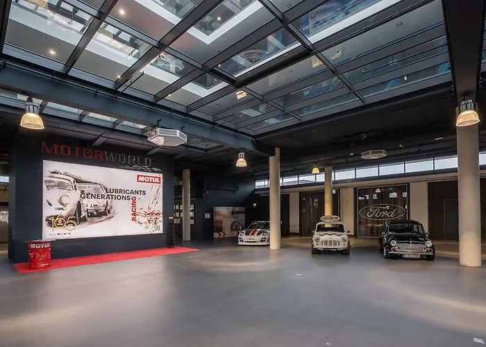 Hotell V8 At Motorworld Köln
