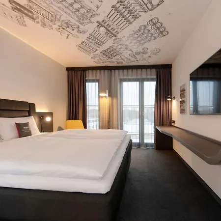 V8 At Motorworld Keulen