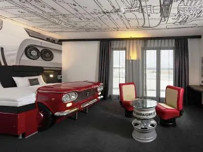 Otel V8 At Motorworld 4*