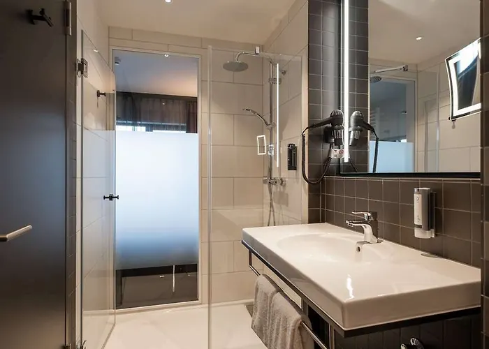 Otel V8 At Motorworld